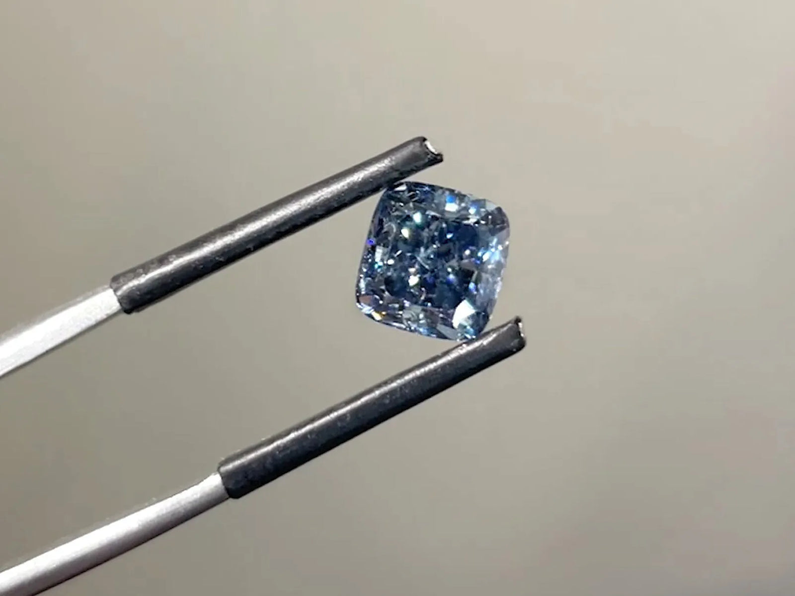 Cushion Cut Fancy Vivid Blue Diamond 1.71ct - GIA Certified