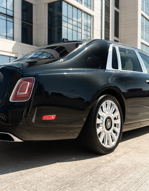 Load image into Gallery viewer, 2019 Rolls-Royce Phantom
