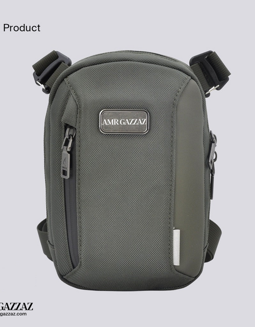 تحميل الصورة إلى عارض المعرض، حقيبة AG Stealth Crossbody - إصدار مموه باللون الأسود
