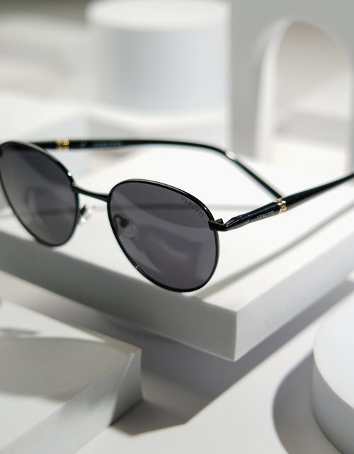 تحميل الصورة إلى عارض المعرض، Women’s Luxury Sunglasses Verutti MB24809-C4 – Black Frame &amp;Lenses
