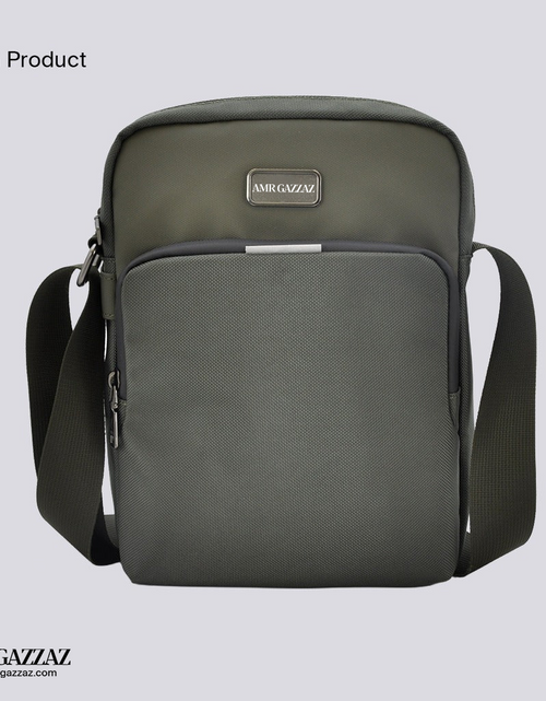 تحميل الصورة إلى عارض المعرض، حقيبة AG Stealth Crossbody - إصدار مموه باللون الأسود
