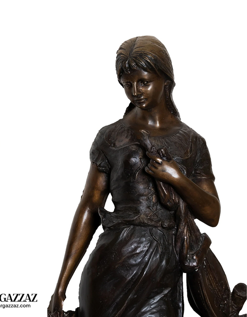 Load image into Gallery viewer, A girl from the Roman era Beautiful classic Italian bronze statue of a young girl from the Roman era on a marble column
