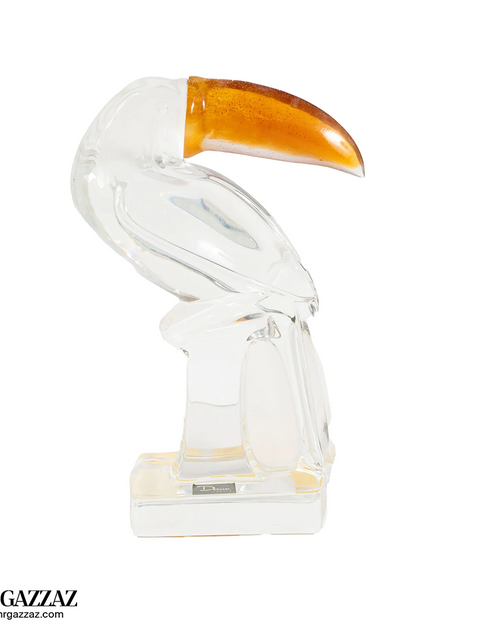 Load image into Gallery viewer, Toucan in transparent glossy crystal by Daum france
