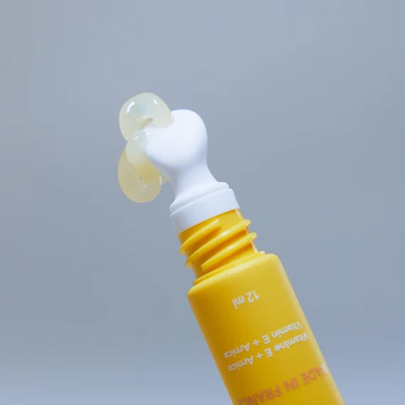 Trésor Solaire Soothing Lip Balm Orange Blossom Scent