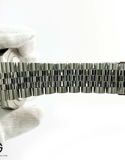 Load image into Gallery viewer, Rolex GMT-Master II 126710GRNR &quot;Bruce Wayne&quot; used
