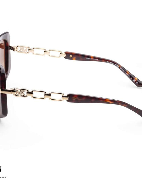تحميل الصورة إلى عارض المعرض، نظارات شمسية مايكل كورس بتصميم جريء للنساء 4
