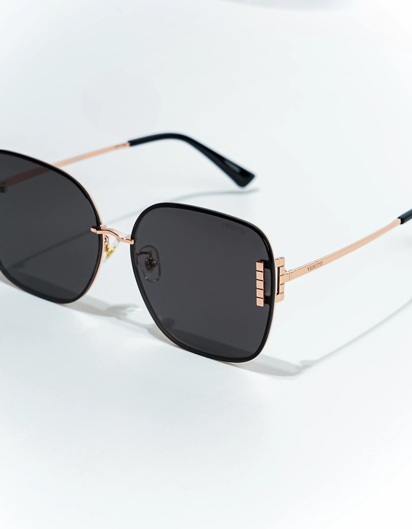 Women’s Luxury Sunglasses Verutti DB7259-C1