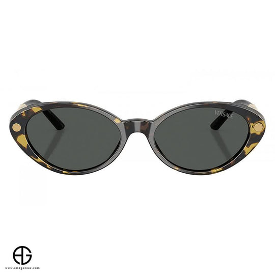 نظارات شمسية من فيرساتشي بمظهر أيقوني للنساء 9