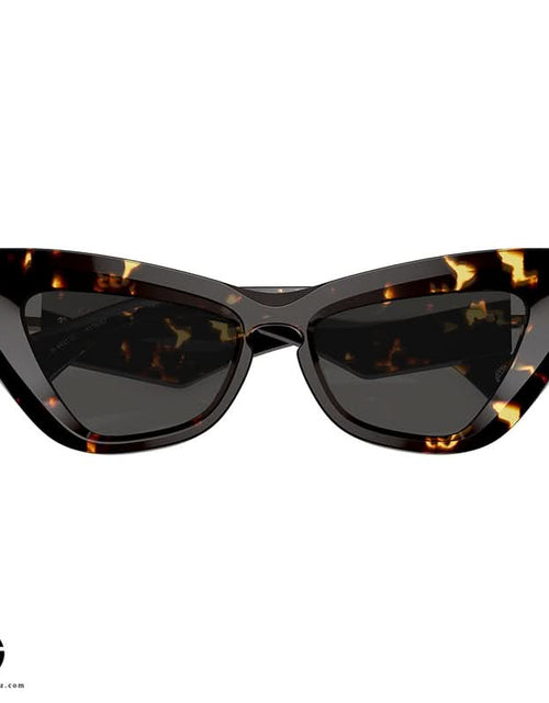 تحميل الصورة إلى عارض المعرض، نظارات شمسية بربري أيقونية للنساء 4
