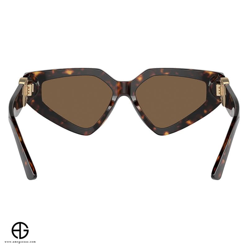 نظارات شمسية دولتشي آند غابانا بتصميم جريء للنساء 9