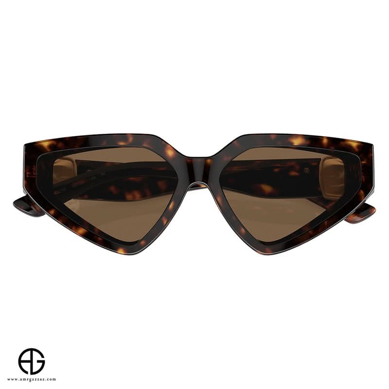 نظارات شمسية دولتشي آند غابانا بتصميم جريء للنساء 9