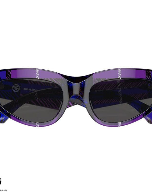 تحميل الصورة إلى عارض المعرض، نظارات شمسية بربري أيقونية للنساء 5
