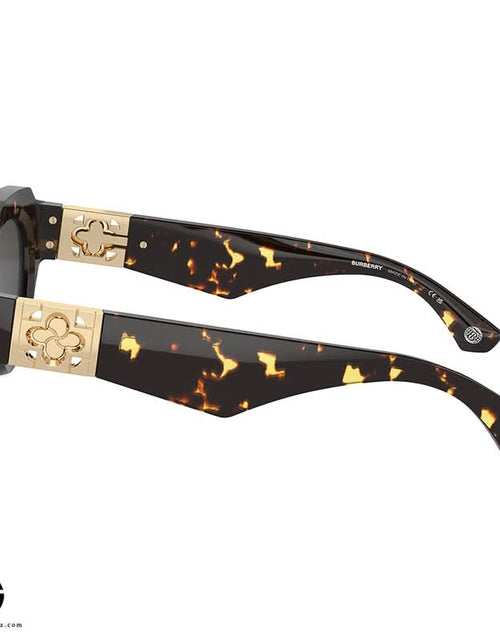 تحميل الصورة إلى عارض المعرض، نظارات شمسية بربري كاجوال فايب للنساء مقاس 16
