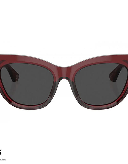 تحميل الصورة إلى عارض المعرض، نظارات شمسية بربري كاجوال فايب للنساء مقاس 18
