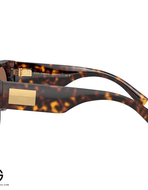 تحميل الصورة إلى عارض المعرض، نظارات شمسية من دولتشي آند غابانا بمظهر أيقوني للنساء مقاس 30
