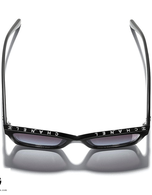 Load image into Gallery viewer, Sunglasses CHANEL Classic Charm Woman 2
