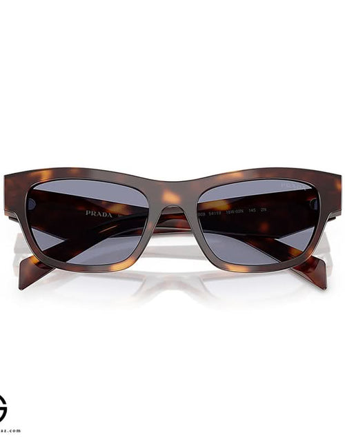 تحميل الصورة إلى عارض المعرض، نظارة شمسية برادا أيقونية للنساء مقاس 31
