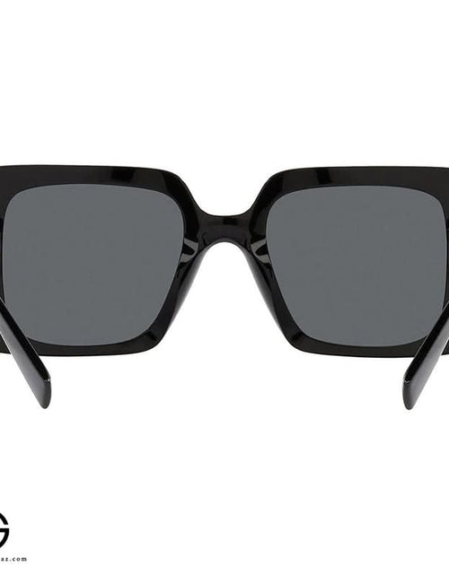 تحميل الصورة إلى عارض المعرض، نظارة شمسية فيرساتشي كاجوال فايب للنساء مقاس 29
