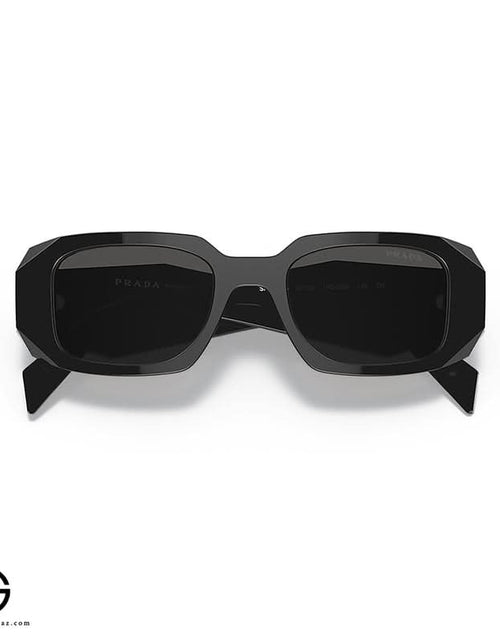 تحميل الصورة إلى عارض المعرض، نظارة شمسية برادا كلاسيك تشارم للنساء مقاس 33
