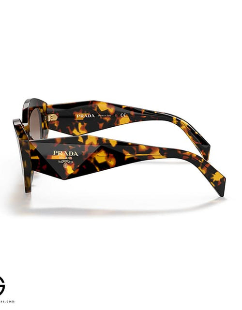 تحميل الصورة إلى عارض المعرض، نظارة شمسية برادا كاجوال فايب للنساء مقاس 39
