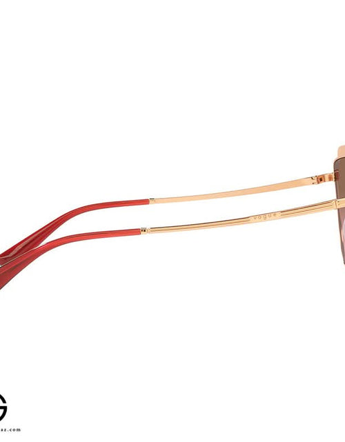 Load image into Gallery viewer, Sunglasses VOGUE Sleek Finish Woman 17
