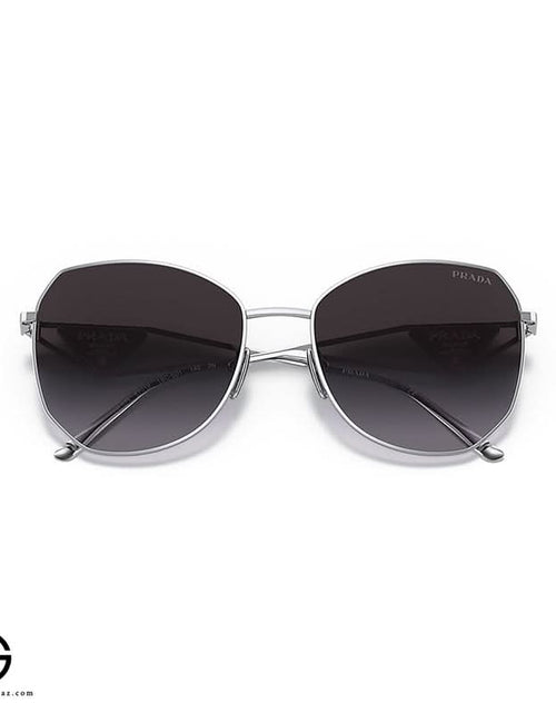 تحميل الصورة إلى عارض المعرض، نظارة شمسية برادا أيقونية للنساء مقاس 42
