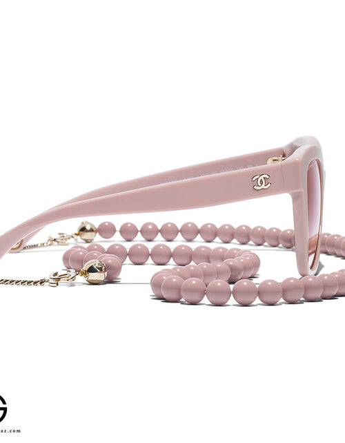 Load image into Gallery viewer, Sunglasses CHANEL Bold Design Woman 4
