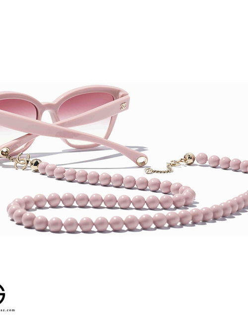 Load image into Gallery viewer, Sunglasses CHANEL Bold Design Woman 4
