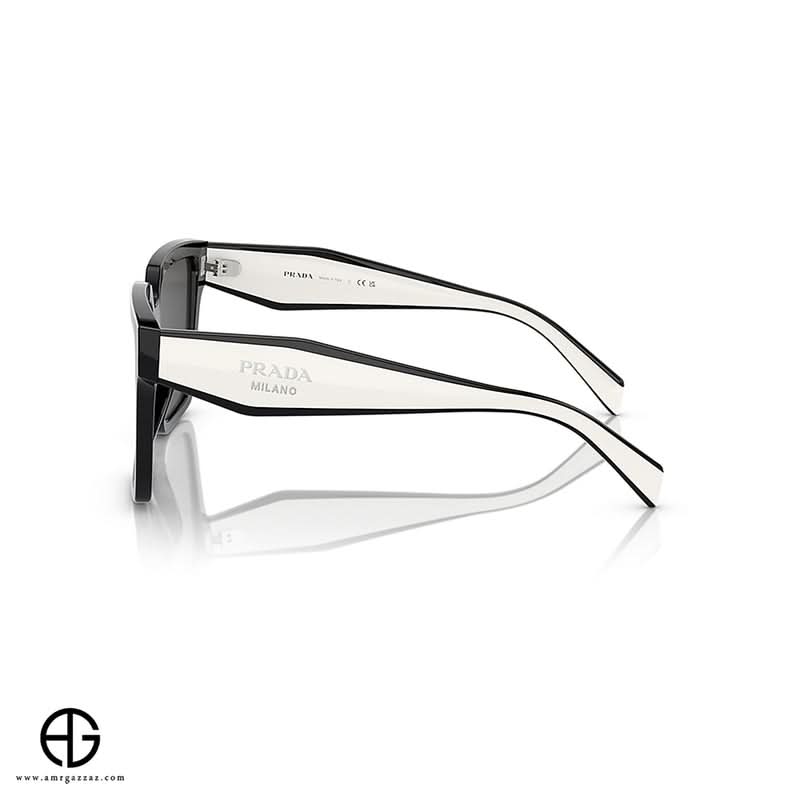 نظارة شمسية برادا كلاسيك تشارم للنساء 53