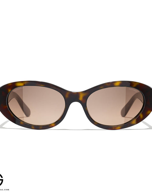Load image into Gallery viewer, Sunglasses CHANEL Classic Charm Woman 10
