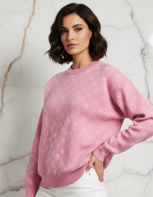 تحميل الصورة إلى عارض المعرض، Ivorynn Soft Pink Textured Knit Sweater – Relaxed Fit Crewneck Pullover
