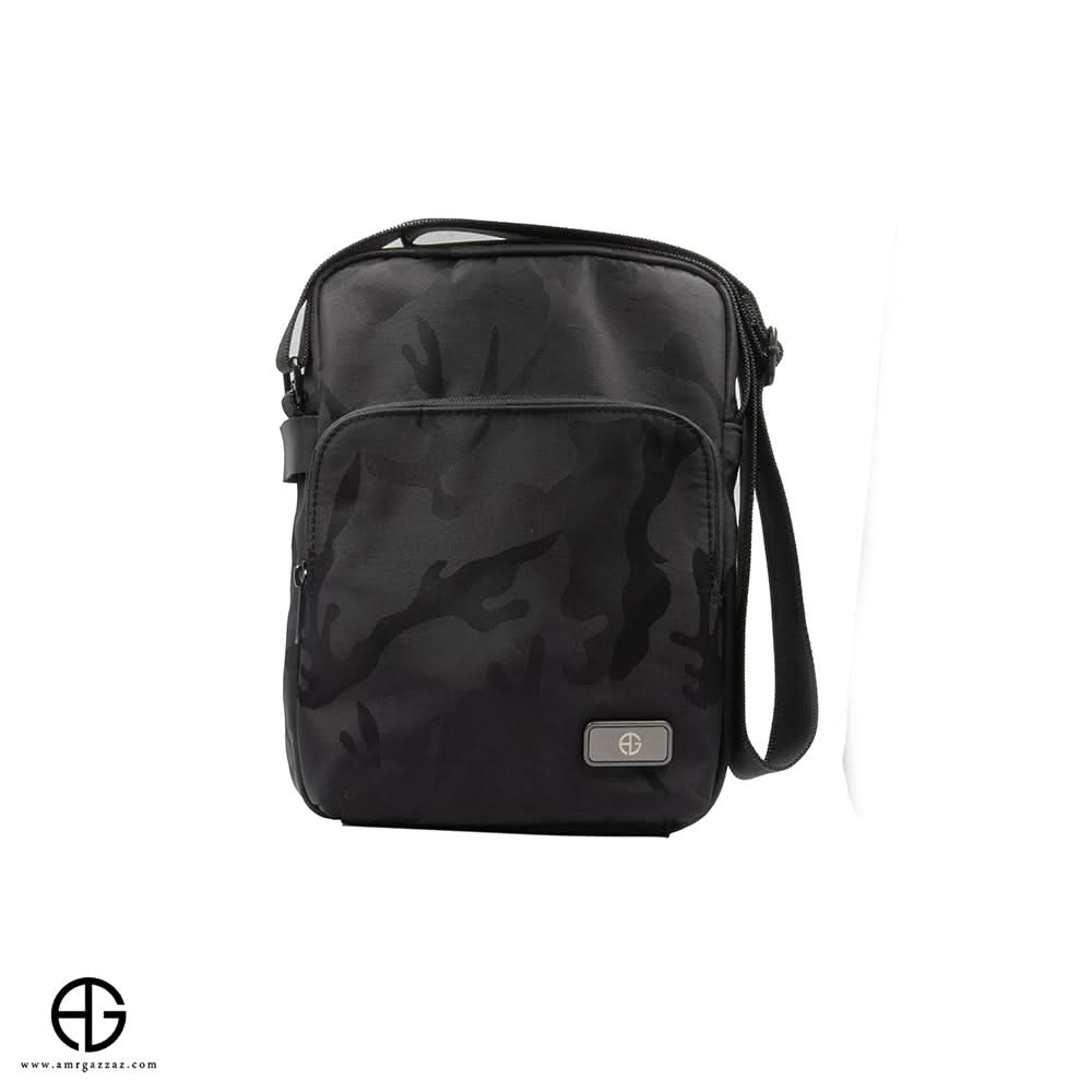 حقيبة AG Stealth Crossbody - إصدار مموه باللون الأسود