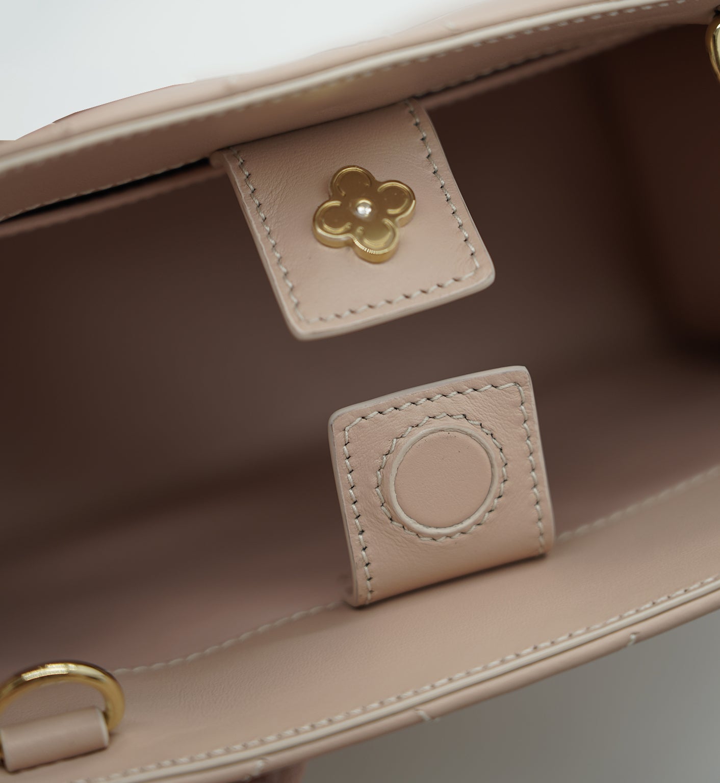 Powder quilted leather small tote bag