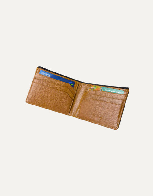 تحميل الصورة إلى عارض المعرض، Merit Bifold Wallet Plain
