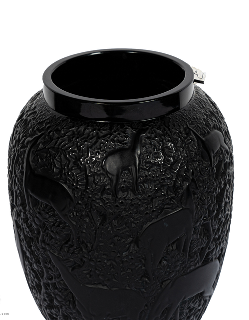 تحميل الصورة إلى عارض المعرض، Lalique Black Crystal
