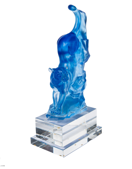 تحميل الصورة إلى عارض المعرض، A PATE-DE-VERRE TIGER GLASS SCULPTURE
