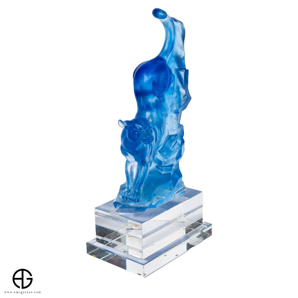 A PATE-DE-VERRE TIGER GLASS SCULPTURE