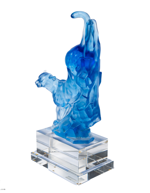 تحميل الصورة إلى عارض المعرض، A PATE-DE-VERRE TIGER GLASS SCULPTURE
