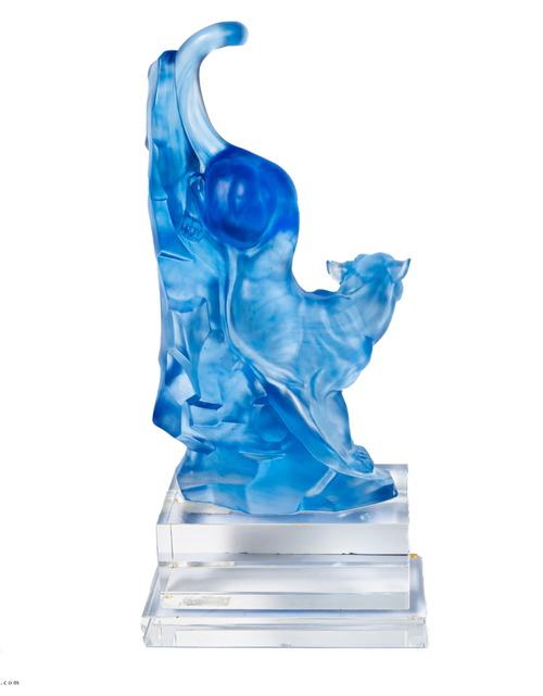 تحميل الصورة إلى عارض المعرض، A PATE-DE-VERRE TIGER GLASS SCULPTURE
