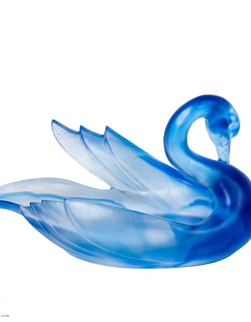 تحميل الصورة إلى عارض المعرض، A PATE-DE-VERRE SWAN GLASS SCULPTURE
