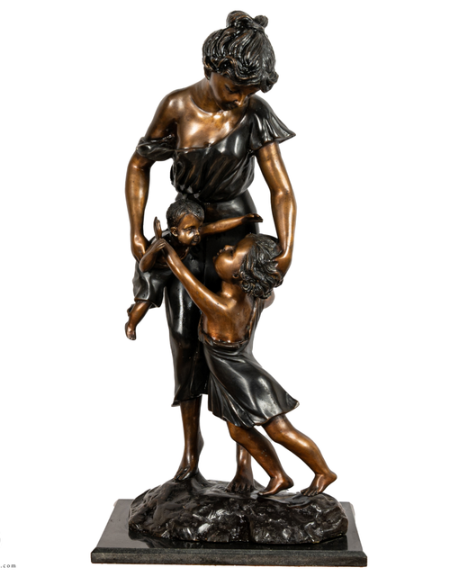 تحميل الصورة إلى عارض المعرض، A bronze Motherhood Statue
