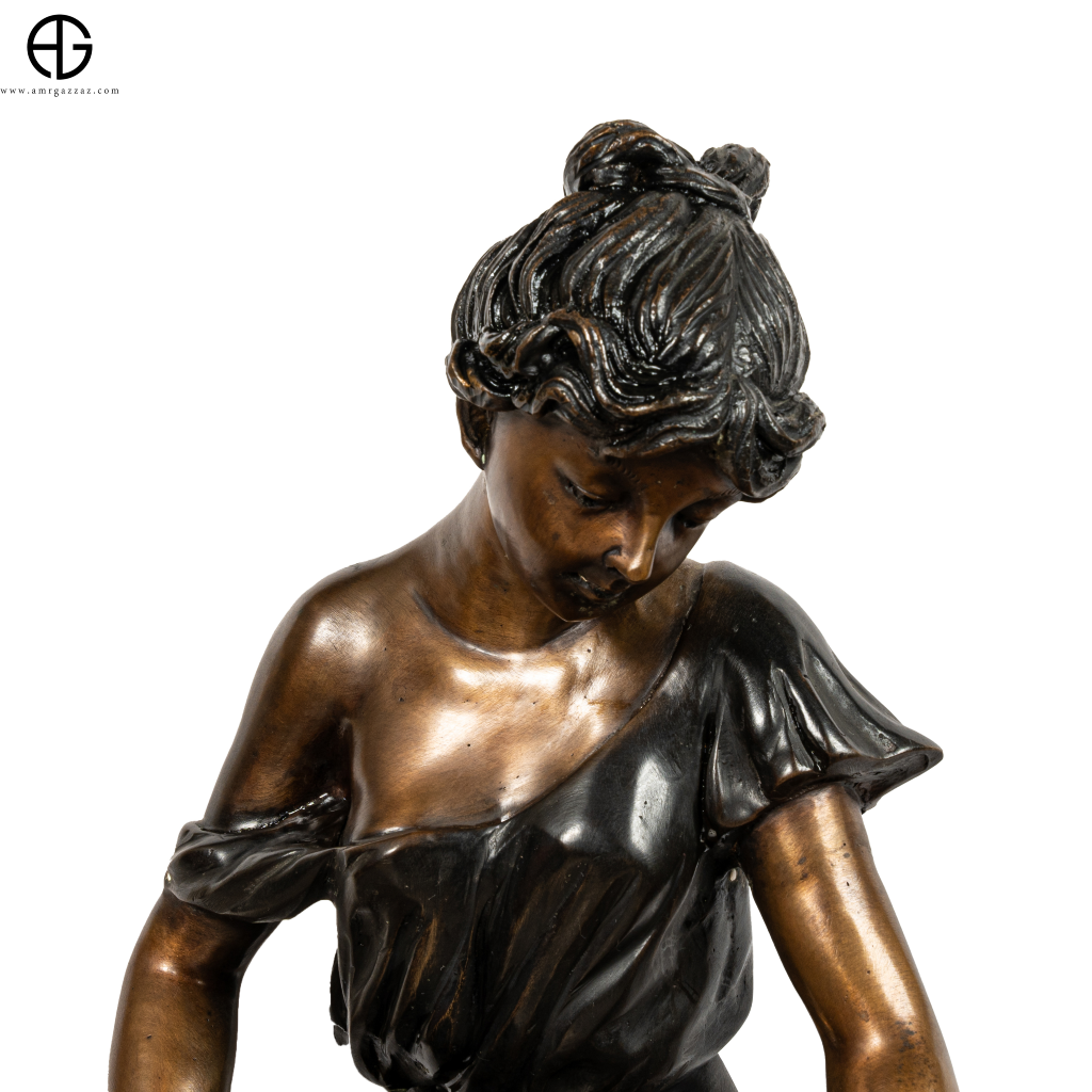 A bronze Motherhood Statue