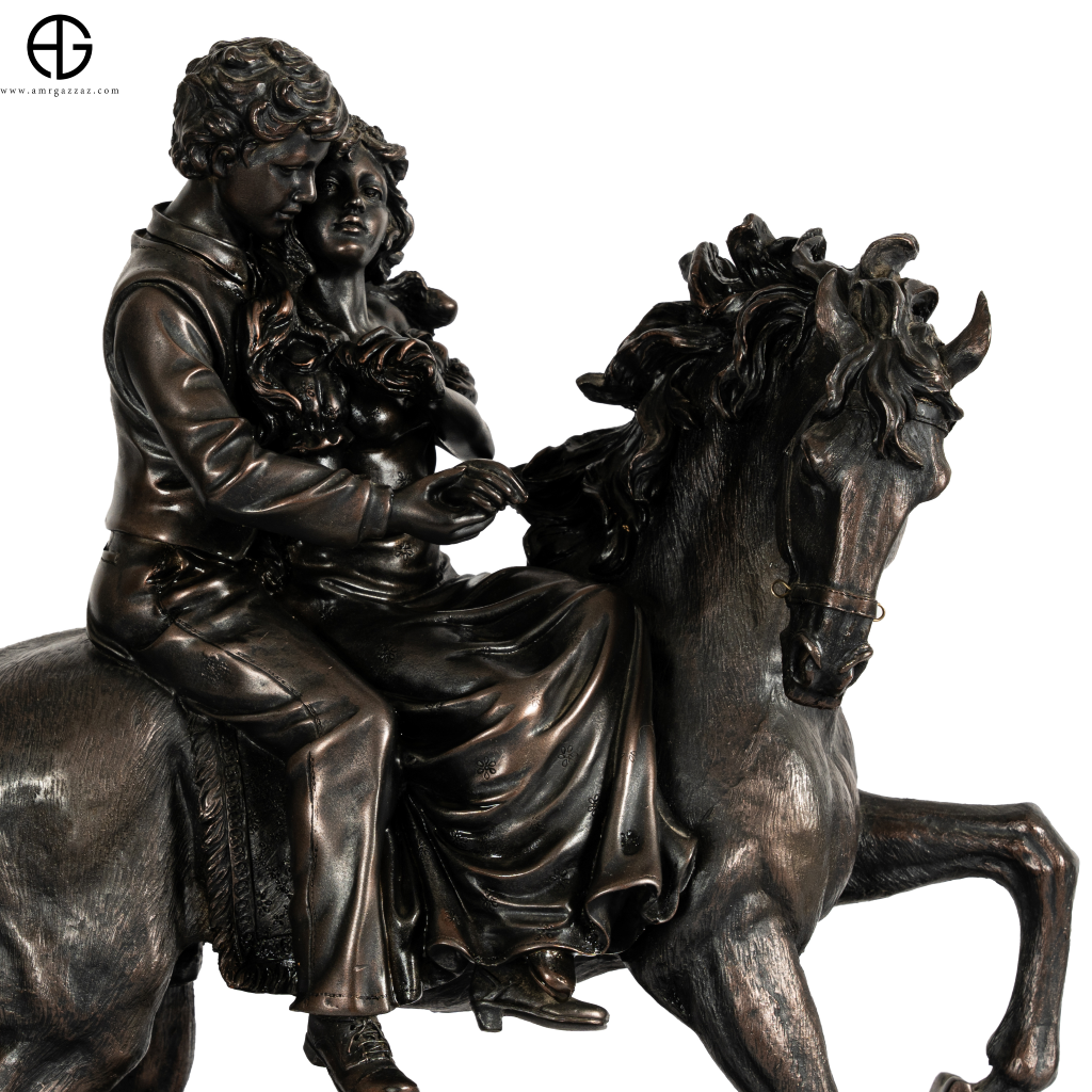 Love Couple Sitting on Horse wooden status