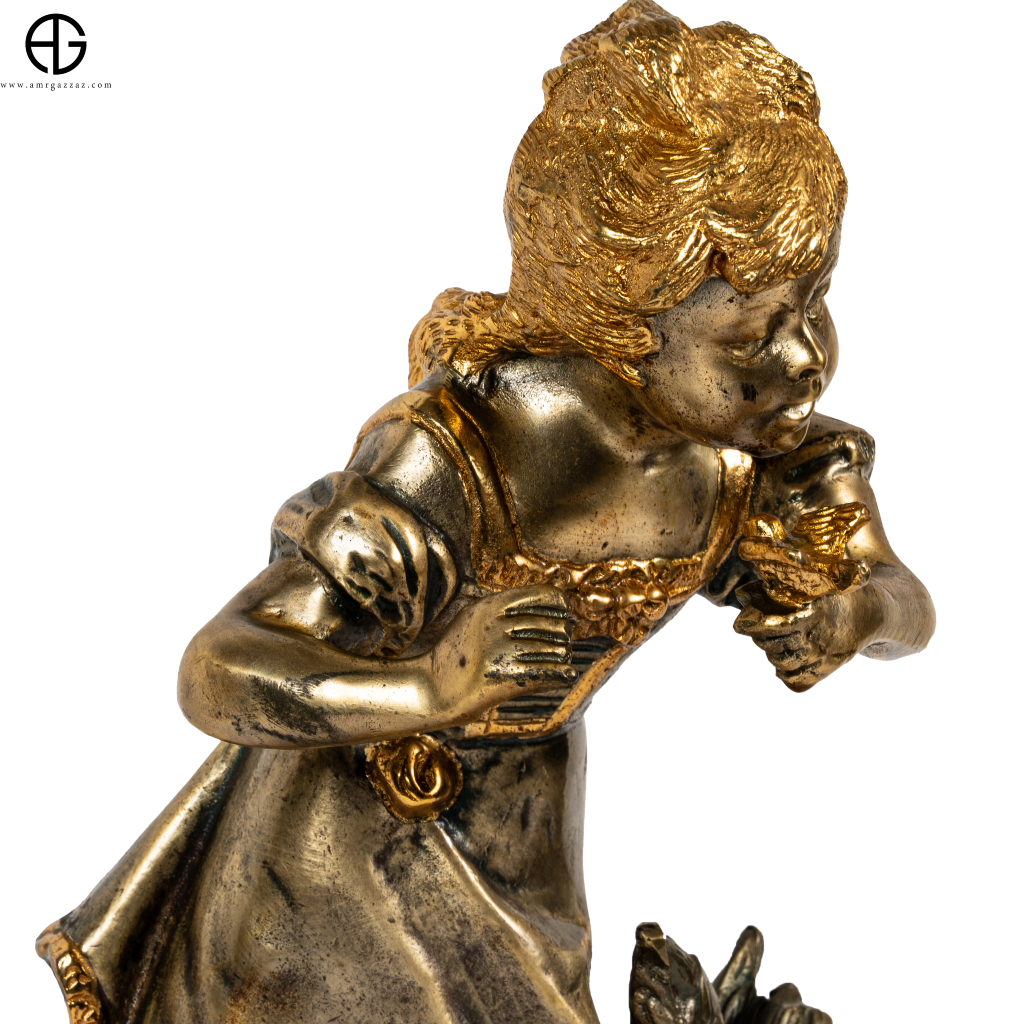 Bronze status Lady Maid Italy Vintage