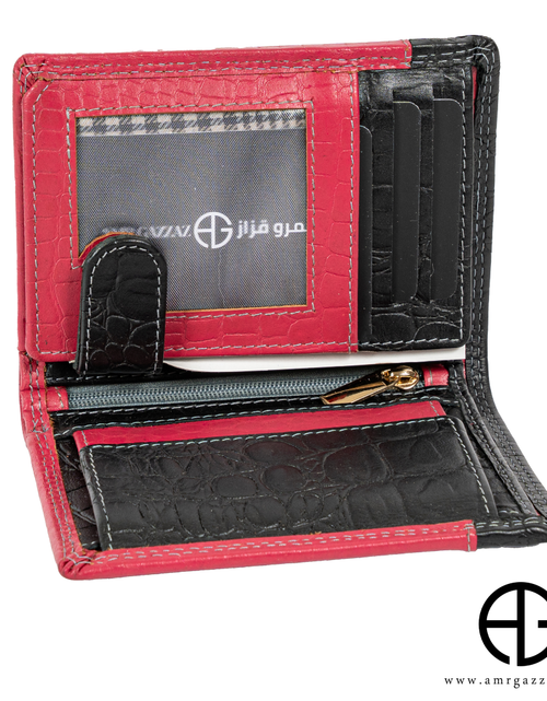 تحميل الصورة إلى عارض المعرض، Red and black wallet
