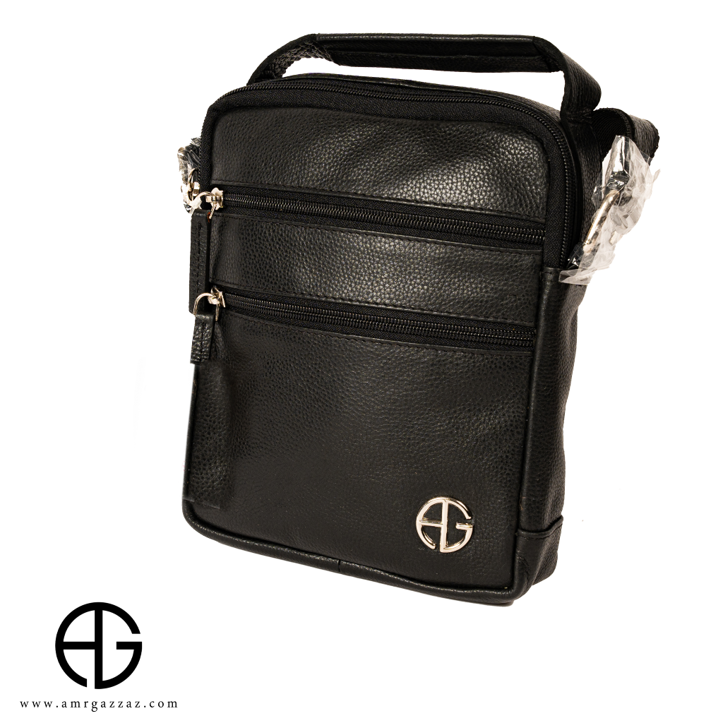 Black shoulder bag