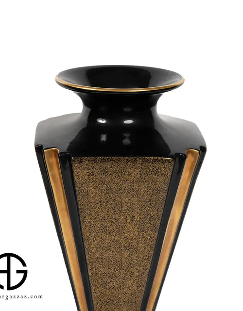 Load image into Gallery viewer, VINTAGE DECORATIVE  ITALIAN VASE
