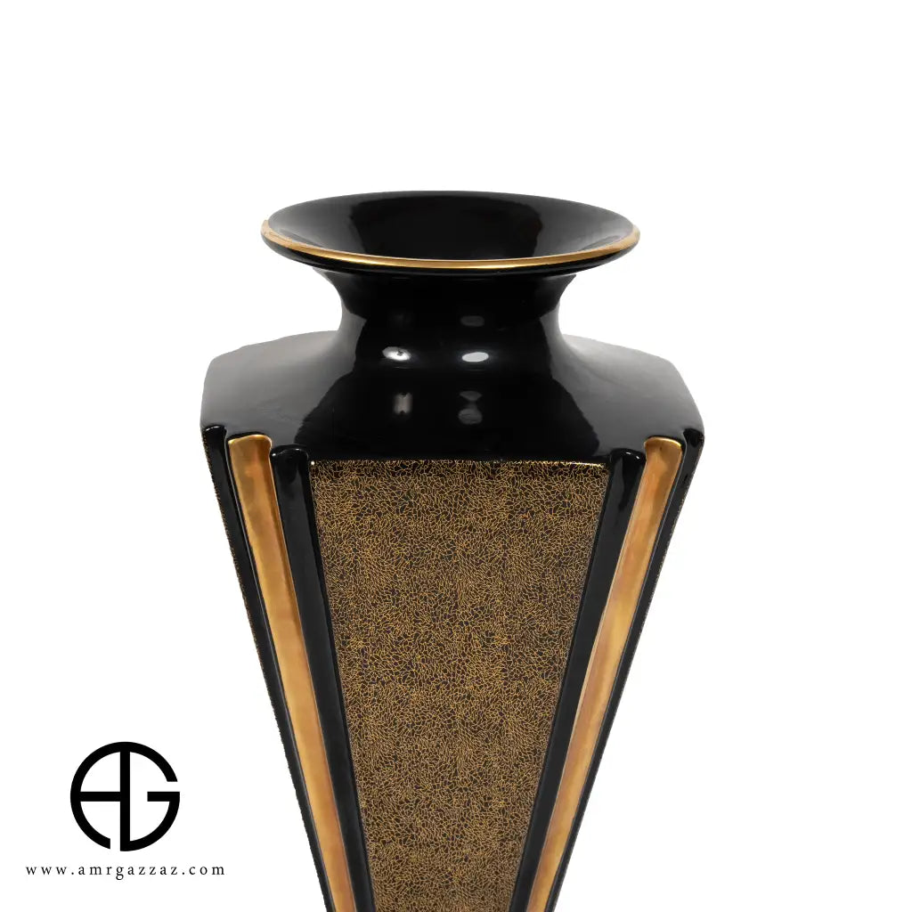 VINTAGE DECORATIVE  ITALIAN VASE
