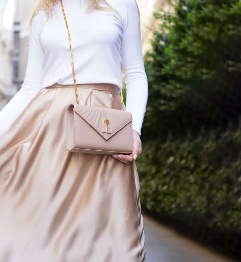حقيبة Milady من الجلد بلون البودرة MTO