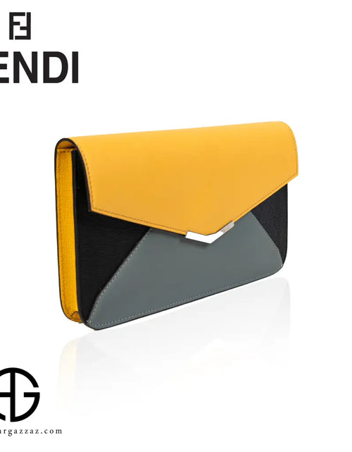 تحميل الصورة إلى عارض المعرض، Fendi Tricolor Leather Envelope Clutch
